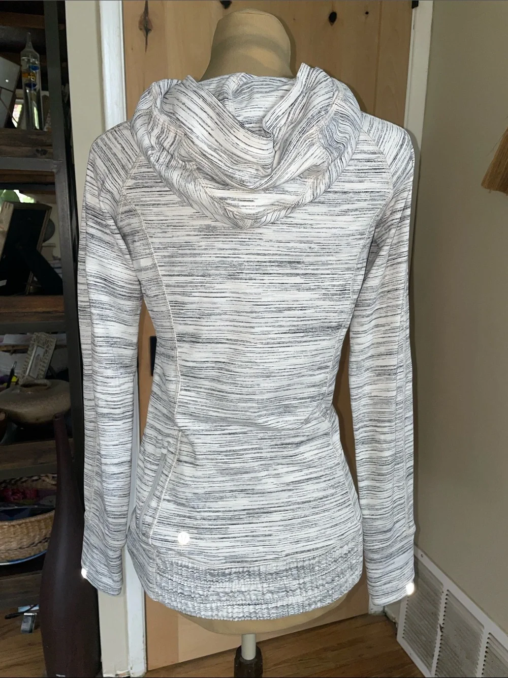 Lululemon Think Fast hoodie